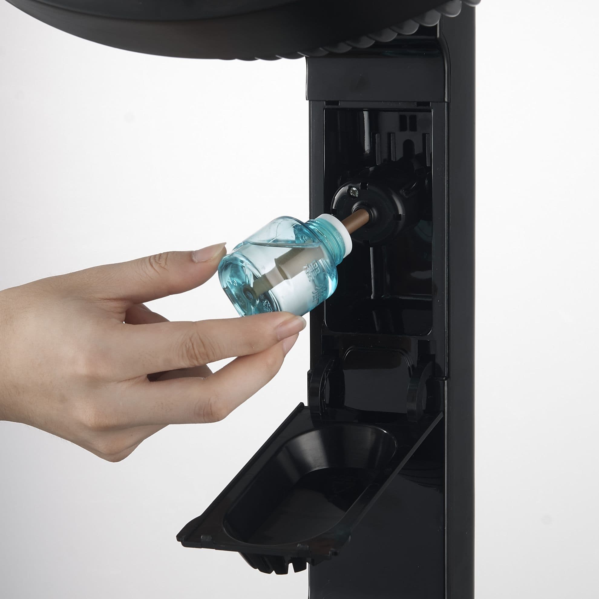 Armadillo Digital Stand Fan, With Remote Control, 18 Inch, Black - ARM-SDA-SFN-BK-0007